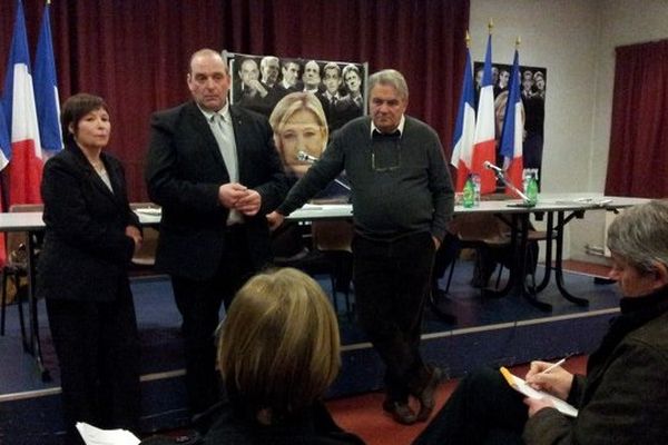 Vincent Gérard, secrétaire départemental du FN et tête de liste "Limoges Bleu Marine" pour les municipales à Limoges a présenté ce soir le premier bilan de son questionnaire.