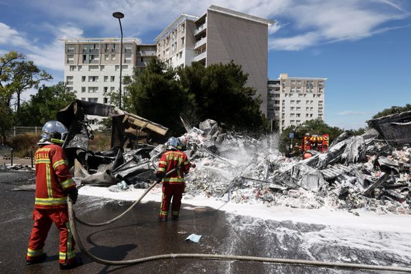 Le supermarché Aldi des Flamnds, dans le 14e arrondissement de Marseille, brûlé samedi 1er juillet.