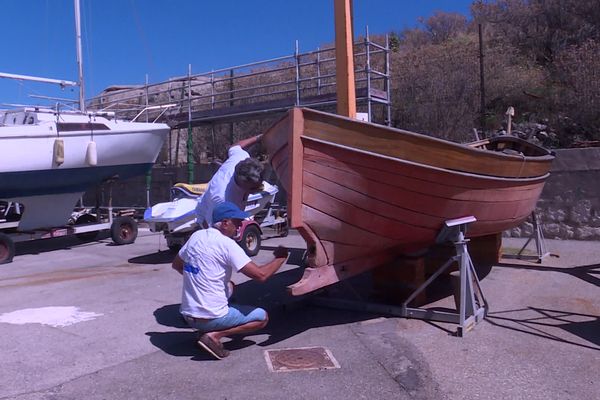 Restauration d'une barquette marseillaise