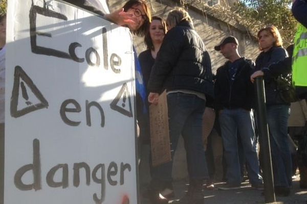 Ecole en danger l'un des slogans des parents d'élèves audois