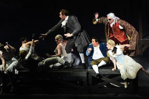 Le "Candide" de Bernstein, sur la scène du Théâtre du Capitole à Toulouse.