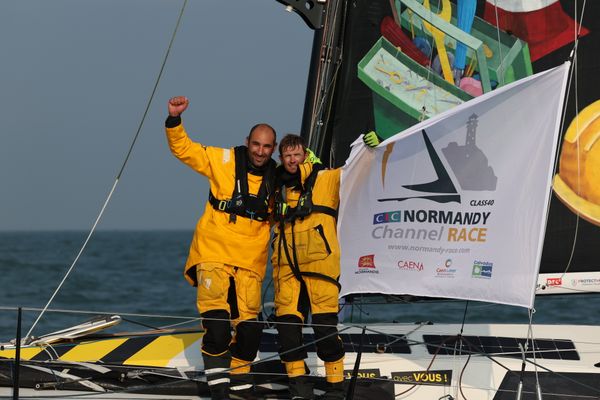 Benjamin Schwartz et Fabien Delahaye ont remporté la 15e édition de la CIC Normandy Channel Race, ce vendredi 20 septembre 2024.