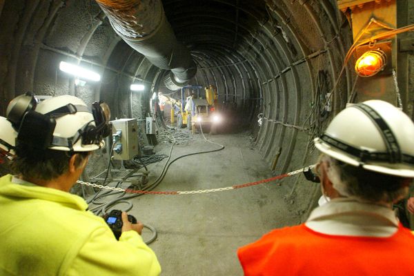 L'ANDRA prévoit de stocker des déchets radioactifs à partir de 2035 à Bure (Meuse).