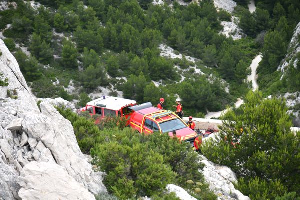 Les pompiers spécialisés dans le secours en montagne ont secouru un randonneur coincé sur une falaise dans le brouillard sur une falaise du Ranc de Banes dans les Cévennes gardoises. (Photo d'illustration)