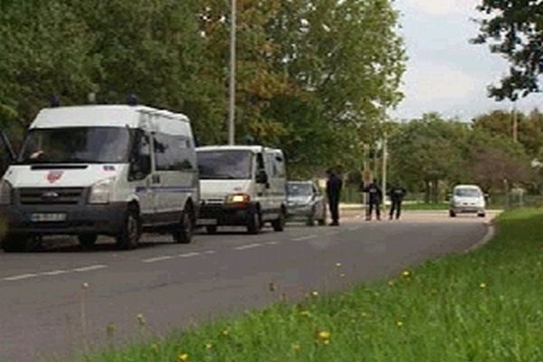 La présence de ces CRS a été très visible dans les quartiers de Beaubreuil et La Bastide