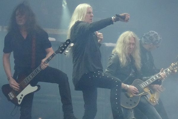 Saxon sur scène au Hellfest 2013