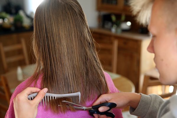 Coronavirus Les Salons De Coiffure Incertains Face Au Deconfinement