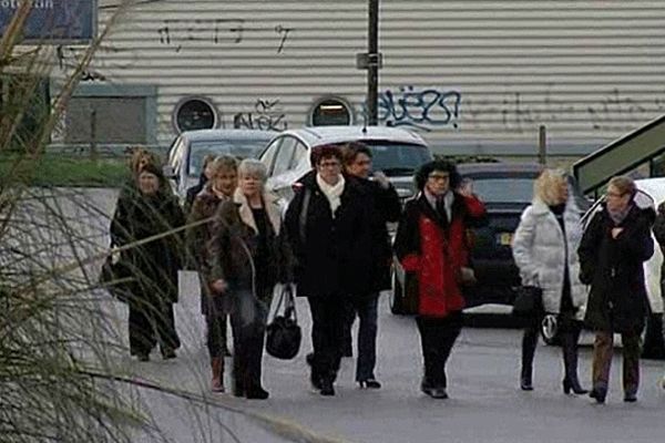 Les dernières salariées de l'usine Socoval de Cherbourg ce lundi 14 janvier