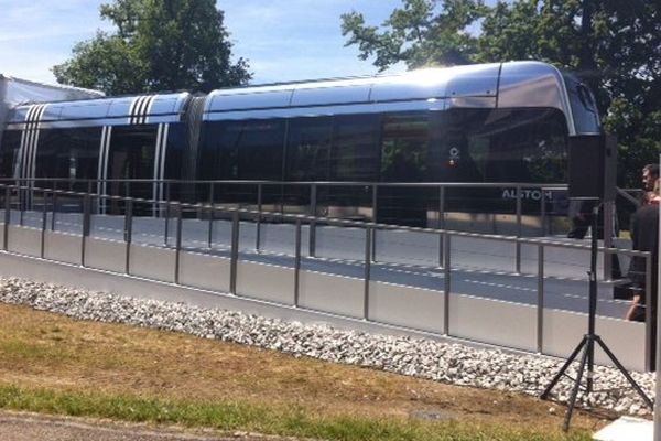 Le Tram de Tours à Genève, en Suisse.