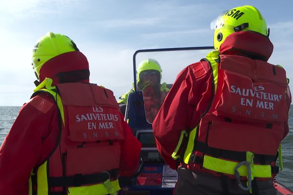 Les opérations de secours aux migrants représentent un tiers des interventions de la SNSM de Berck-sur-Mer.