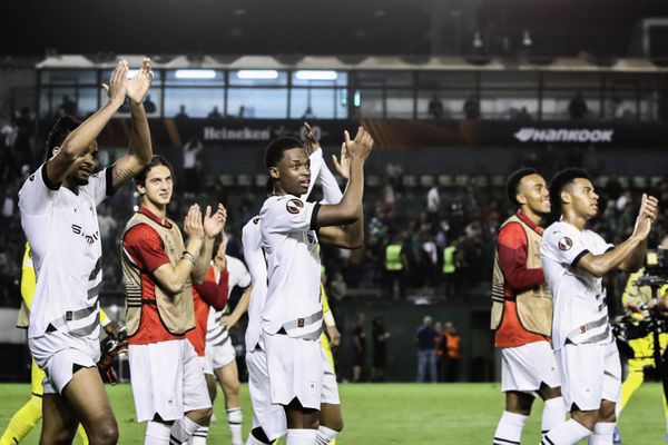 Les joueurs du Stade Rennais célèbrent leur victoire face aux Grecques du Panathinaikos en Ligue Europa.