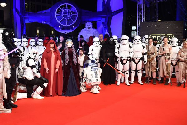 Les personnages de Star Wars lors de la projection du film dans une salle en Allemagne. 