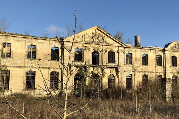 La mairie de Laon a voté le rachat de l'abbaye Saint-Vincent pour y installer un complexe hôtelier haut de gamme.