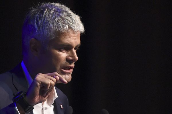 Sur Franceinfo, mercredi 13 septembre, Laurent Wauquiez, vice-président des Républicains (LR) et président de la région Auvergne-Rhône-Alpes, a dénoncé "six jours de manquements" de l'Etat qui n'a selon lui "pas été à la hauteur" dans la gestion des conséquences de l'ouragan Irma