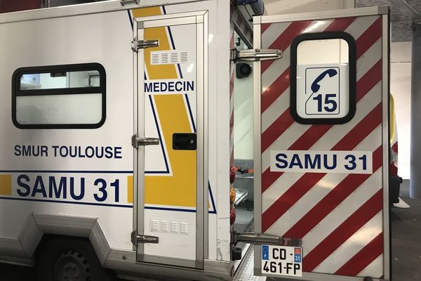 Camion Smur Samu Toulouse hôpital Purpan