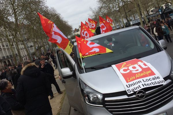 Plusieurs milliers de personnes réunies à Nantes pour la manif du 22 mars 2018