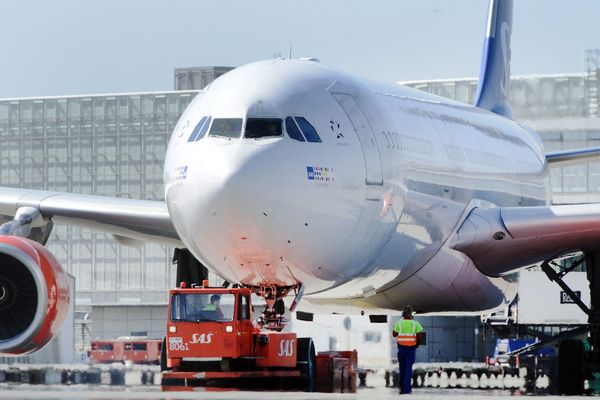 Un vol de Scandinavian Airlines (SAS) a été dans l'obligation de faire demi-tour jeudi 14 novembre 2024 après de fortes turbulences au-dessus du Groenland.