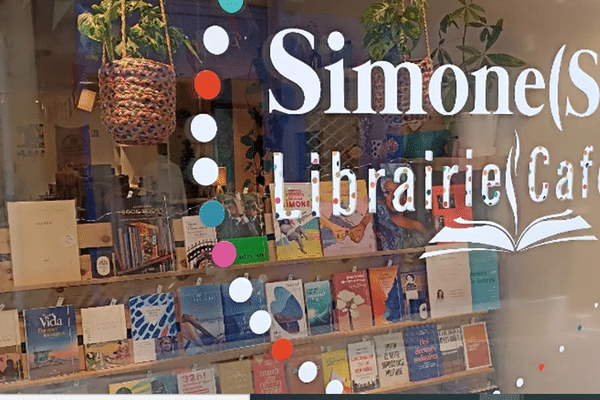 Simone(s) librairie-café