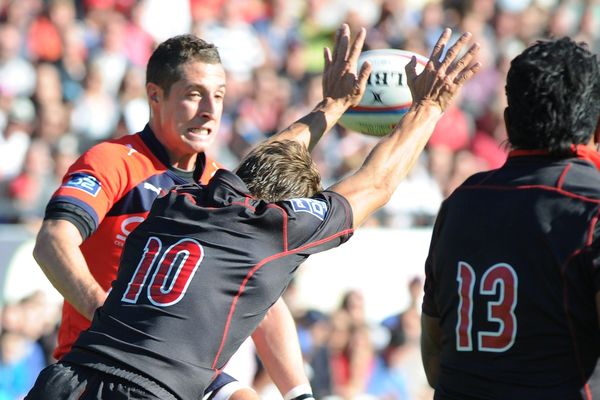 L'Aurillacois Maxime Petitjean candidat au titre de meilleur joueur de la saison 2015/2016 en Pro D2 lors de la "Nuit du rugby" organisée le 10 octobre 2016 à Paris.