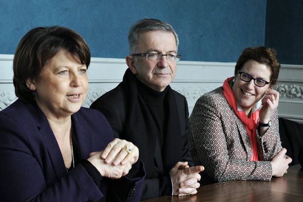 Martine Aubry avec Corinne Leveleux-Teixeira (à droite, candidate pour les municipales à Orléans) et François Bonneau (président de Région).