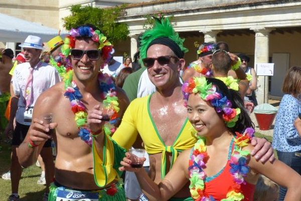 Le Marathon du Médoc, le seul marathon au monde où le ravitaillement ne propose pas que de l'eau...