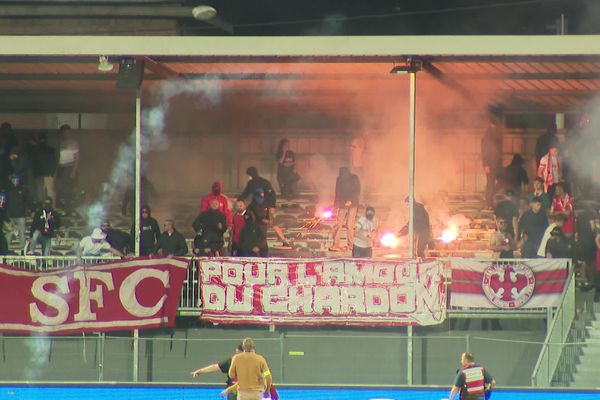 Des supporters nancéiens avaient provoqué l'arrêt du match contre Bourg-en-Bresse le 26 mai.