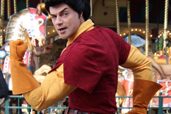 Gaston, le méchant du film d'animation "La Belle et la Bête" des studios Disney, est un bellâtre musclé, aussi comique malgré lui que vaniteux.