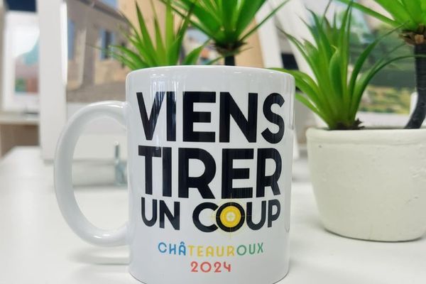 Le nouveau mug de Ma Province sur les J.O fait polémique