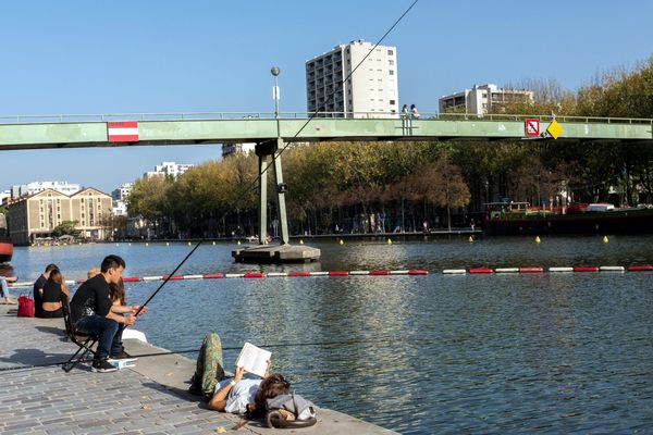 Danielle Simonnet, conseillère LFI de Paris, veut faire interdire la pêche à Paris. Elle a déposé un vœu en ce sens qui sera examinée au prochain Conseil de Paris | Photo prise au bassin de la Villette