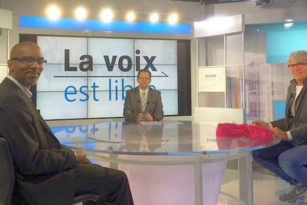 Christophe Carin avec ses invités de La voix est libre du 14 mai