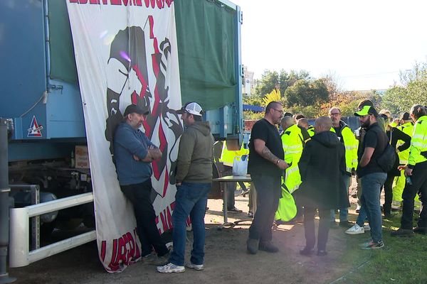 Des agents de collecte des déchets et de l'entretien de la communauté d'agglomération du pays ajaccien étaient en grève depuis le 5 décembre dernier.