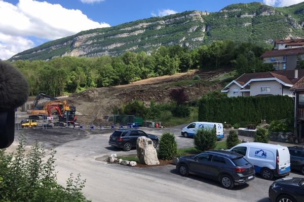 Un important glissement de terrain s'est produit le 22 juin 2021 à Bossey, en Haute-Savoie.