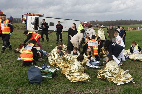 Les secours intervenant sur les lieux jeudi 