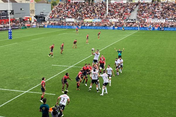 Les 12 000 spectateurs du Stadium ont assisté à une prestation briviste bien décevante.