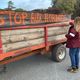 Les agriculteurs, dans les rues de Draguignan, condamnent symboliquement les administrations d'entrave au bon fonctionnement de leurs activités.