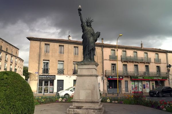 Lunel (Hérault) - cette réplique de la statue de la Liberté de 1889 a été installée il y a 35 ans - 25 février 2024.