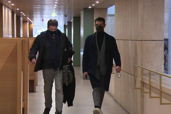 L'homme qui a jeté cette bouteille sur le joueur marseillais a répété plusieurs fois ses regrets devant le tribunal correctionnel de Lyon