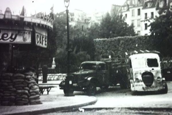 Une photo prise en août 44 dans le 5e arrondissement à Paris