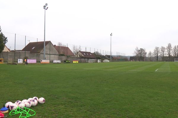 Les clubs, qui ne respecteraient pas l'interdiction de jouer du 9 au 11 novembre 2024, s'exposent à une amende de 1000 euros.