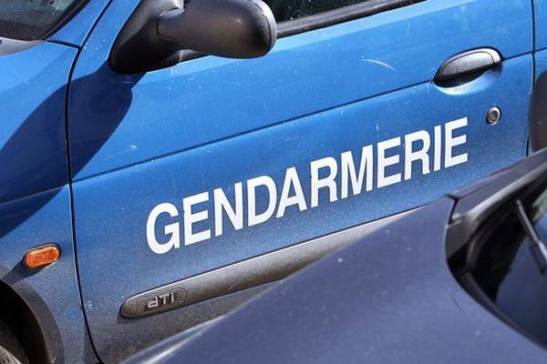 Véhicule de gendarmerie