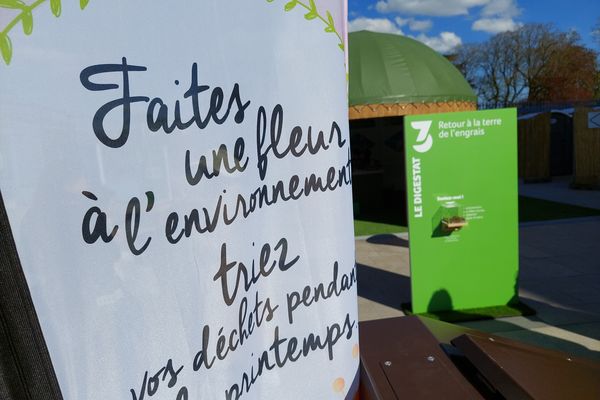 Les messages de sensibilisation écologique se retrouvent un peu partout dans le Printemps.