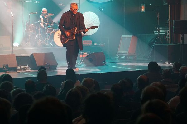 La saison passée, le chanteur Sanseverino a fait le plein au théâtre de Châtel-Guyon, près de Riom, dans le Puy-de-Dôme. 