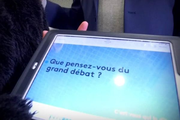 Le grand débat national s'achève le 15 mars 2019