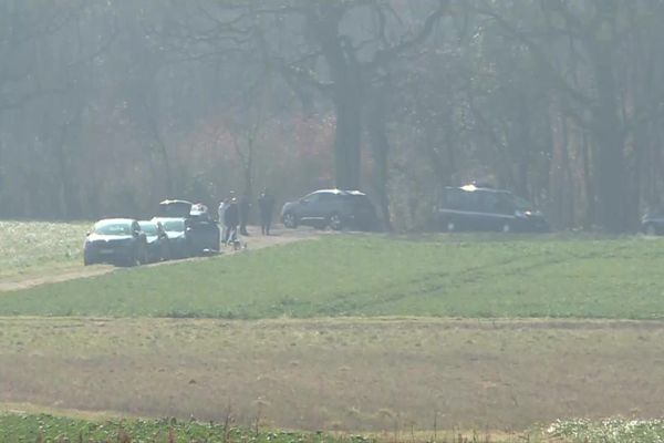 Dans le cadre des recherches pour tenter de retrouver Leslie et Kévin, des fouilles menées dans le secteur de Puyravault (Charente-Maritime) ont permis la découverte de deux corps.