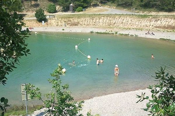 Lac de la Cavayère (Aude) - juillet 2013.