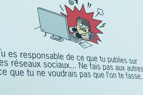 Intelligence artificielle, réalité virtuelle, des ateliers pour apprendre à bien utiliser les nouveaux outils du numérique ont été organisés à l'hôtel de ville de Montpellier.