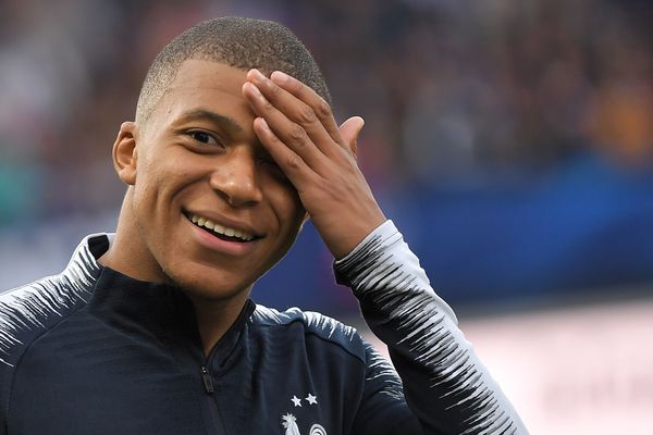 L'international Kylian Mbappé est en Une du Time magazine, publié ce jeudi 11 octobre.