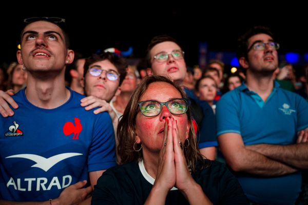 Les supporters du XV de France ont passé une folle soirée pour l'ouverture de la Coupe du Monde de rugby.