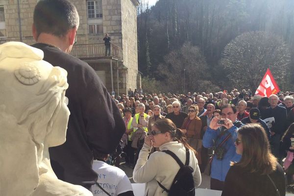 Le 23 mars dernier, 1500 personnes s'étaient déjà rassemblées.