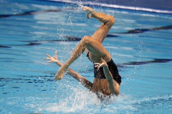 Virginie Dedieu pendant les championnats du monde de natation en 2015.